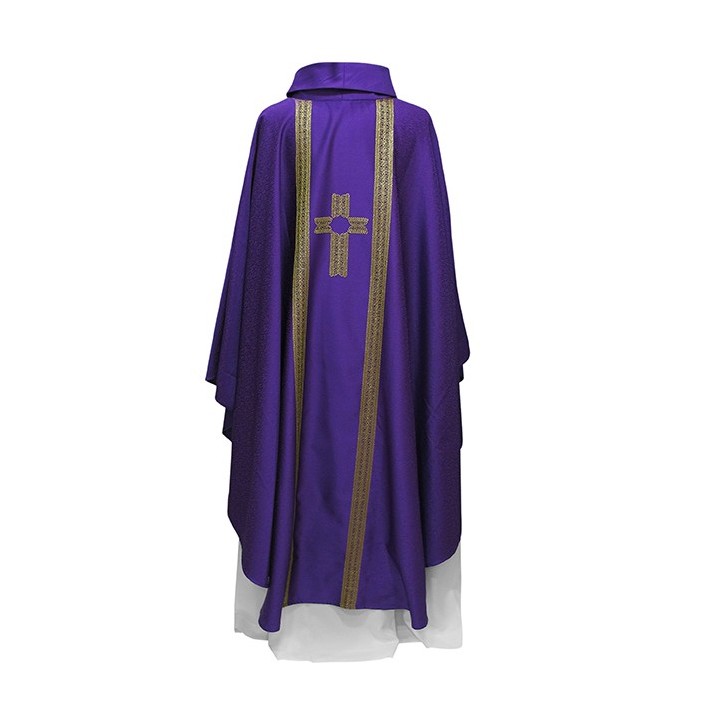 chasuble violette